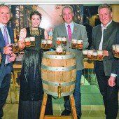 Bockbieranstich 2015 im Ur-Alp gefeiert