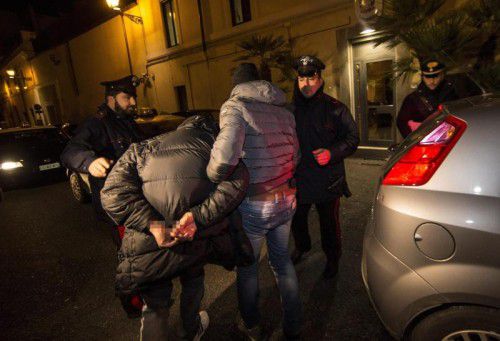 Ein Kartell aus mafiösen Unternehmen hatte sich die Gunst von Funktionären und Politikern erkauft. Dutzende Personen wurden verhaftet.