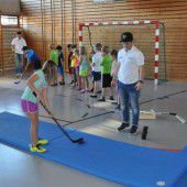 Eishockey für die Kinder in Hittisau
