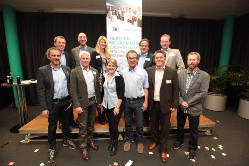 Hatte Grund zum Feiern: das Kernteam von „Wirtschaft Wolfurt“ mit Bürgermeister Christian Natter (2. v. r.).