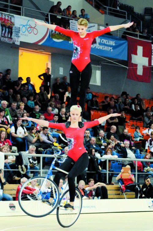 Nadine Mörth und Katharina Kühne (oben) vom RC 11er Meiningen gehen bei der WM im Zweier an den Start.