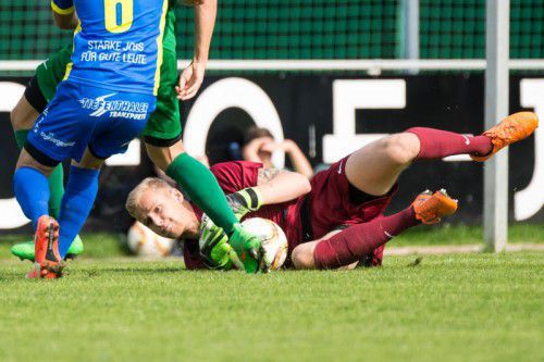 Nicolas Mohr, Torhüter der Amateure der Lustenauer Austria, hofft vor allem darauf, dass er das Spielgerät fest im Griff hat.