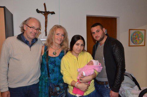 Pfarrer Michael Meyer und seine Frau Sylvie suchen für Sonia, Ionut und Raisa eine Wohnung im Raum Dornbirn.