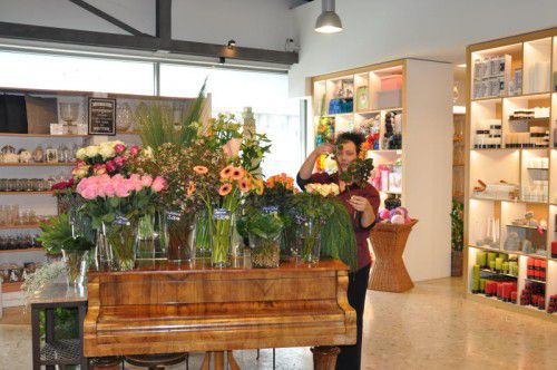 Sabine Kunz arbeitet gerne im Blumenladen von Riedmann.