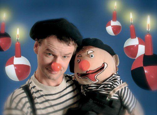 Am Weihnachtsnachmittag können die kleinen Besucher erleben, wie der kleine Didolino Weihnachten im Zirkus verbringt.