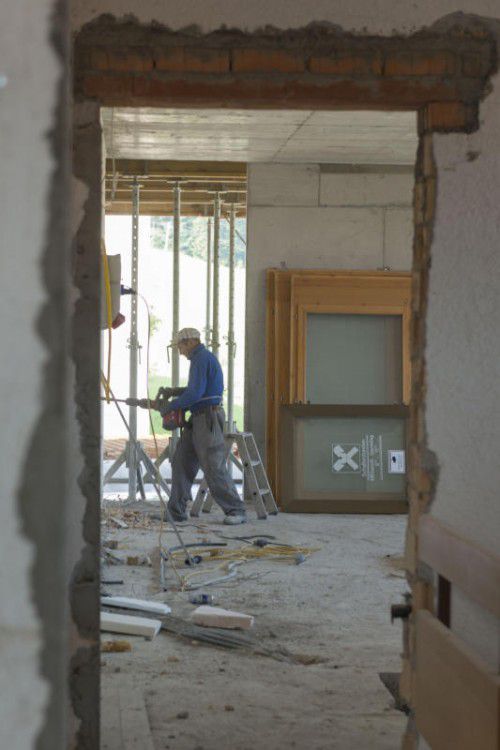 Asylwerber sollen schneller eine Arbeit bekommen.