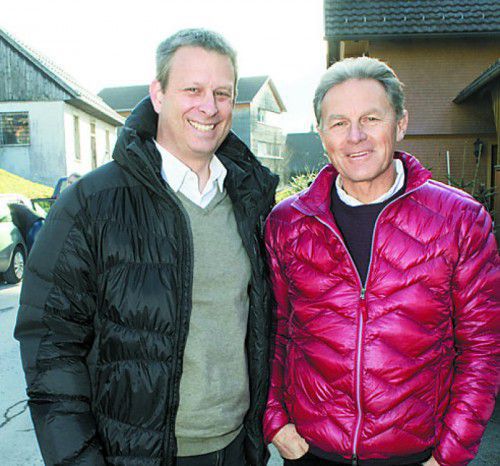 Christian Kusche (l.) mit Raiba-Vorstand Wolfgang Zumtobel.