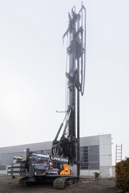 Neue Dimensionen bei Größe und Leistung: Liebherr LRB 355.