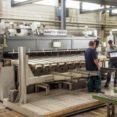 Holz-Multi bereitet den Boden für Millionenplan