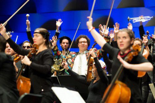 Szene aus „Kommissarin Flunke“: Die Musikvermittlung hat das SOV erweitert.