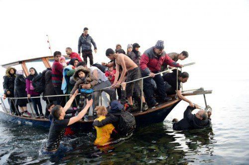 Über 800.000 Flüchtlinge wagten im Jahr 2015 die gefährliche Überfahrt über das Mittelmeer, mehr als 3900 kamen dabei ums Leben.