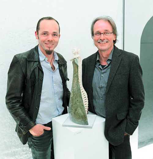 Die Künstler Ewald Hotz und Martin Mittendorf (r.).