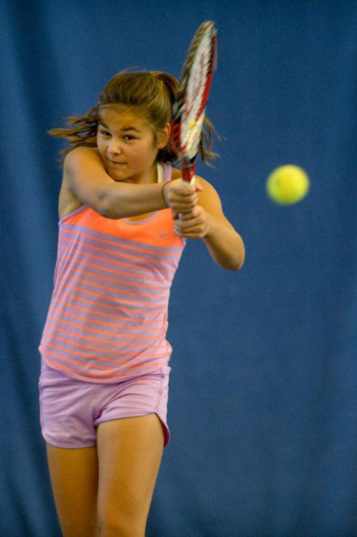 Die 13-jährige Emily Meyer ist nach ihrem Triumph in Dornbirn die jüngste Hallenmeisterin im Vorarlberger Tennissport.