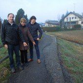 Brüchige Wege, gefährliche Haltestellen, alte Bänke