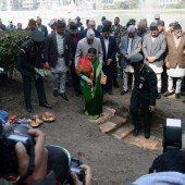 Wiederaufbau nach Beben in Nepal beginnt