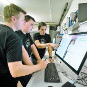 Techniker klettern Karriereleiter hoch