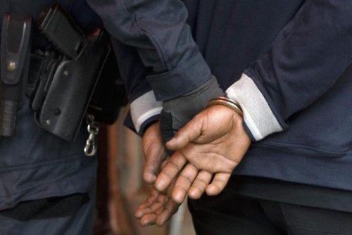 Oberländer wehrte sich verbissen gegen Festnahme. symbolfoto: vN