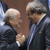 Platini rüstet zum Gegenschlag