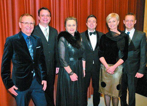 Organisator Hanspeter Feuerstein (l.), WIG-Obmann Philipp Tomaselli mit Barbara, Sandro Preite sowie Elke und Georg Geutze (Geschäftsführer WIG Walgau).