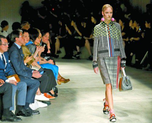 Prada setzt bei Kostümen auf Patchwork.