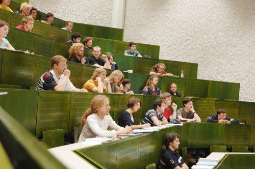 Vorlesungen an der Universität Innsbruck könnten schon bald nach Feldkirch „gestreamt“ werden.