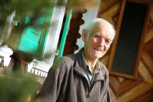 Armin Bitschnau war über viele Jahre ein eifriger Funkenbaumeister. Seine Söhne und Enkel sind in seine Fußstapfen getreten.
