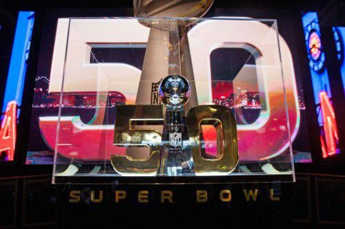 Das Objekt der Begierde: Die berühmte Vince Lombardi Trophy.