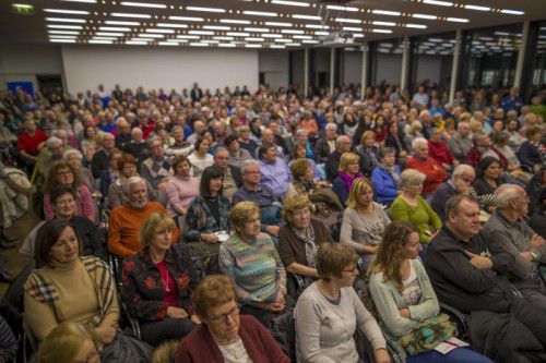 Der Panoramasaal im LKH Feldkirch war dem Besucheransturm kaum gewachsen.