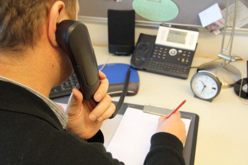 Die Mitarbeiter der Telefonseelsorge schauen bei Gesprächen mit Ratsuchenden nicht auf die Uhr, sondern nehmen sich genug Zeit.