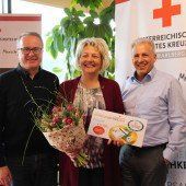 Freude über Gewinn von 10.000 Euro