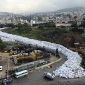 Beirut versinkt im Müll