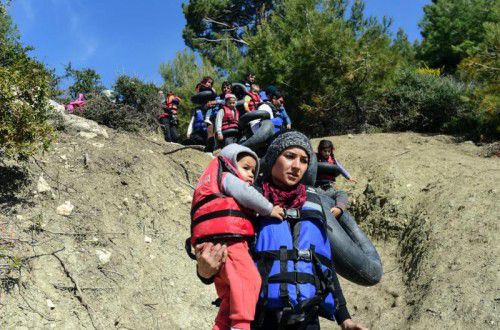 Flüchtlinge auf dem Weg nach Griechenland.