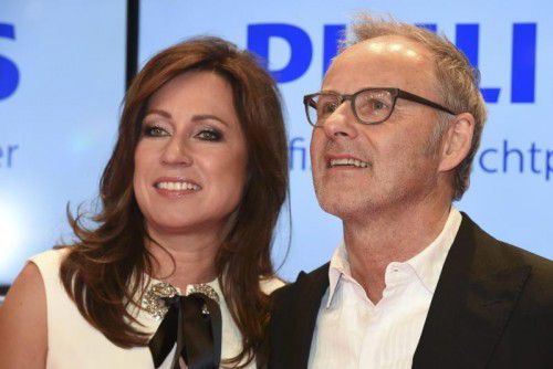Geburtstagskind Reinhold Beckmann mit seiner Frau Kerstin bei der Verleihung der Goldenen Kamera.