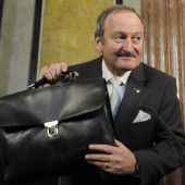 Hubert Gorbach erreicht Pensionsziel mit 11.700 Euro Monatsbrutto. »A4