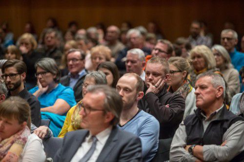 Großes Interesse beim Info-Abend über Flüchtlinge.