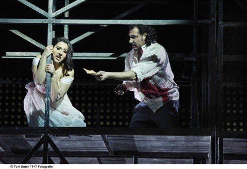 Katia Pellegrino und Stefano La Colla in „Tosca“.