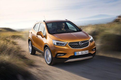 Opel zeigt in Genf den überarbeiteten Mokka, dessen Name jetzt um ein X ergänzt wurde.