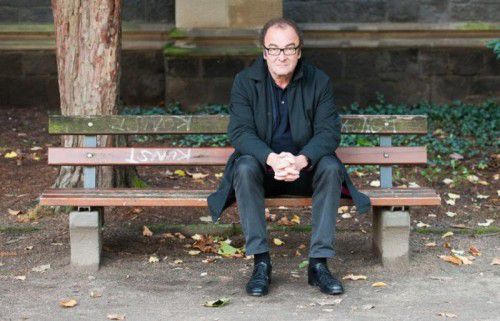 Robert Menasse: „Und ich werde mich, wenn ich noch lebe, totlachen.“