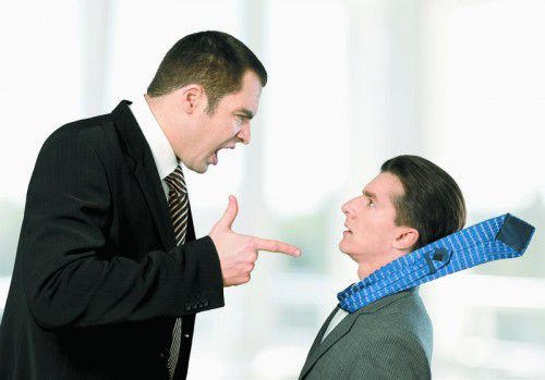 Wer solchen Ärger vermeiden will, sollte am Arbeitsplatz am besten nicht auffallen.