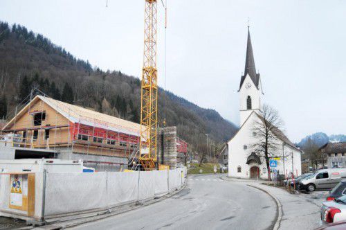 Das neue "Konsum-Hus" in Bizau wird bis Ende Juni fertig.