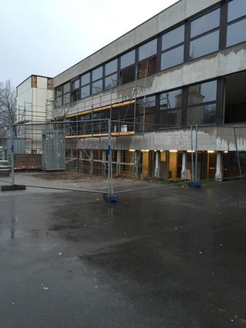 Der Klassentrakt ist derzeit eine Großbaustelle. 