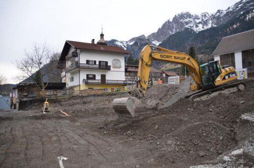 Der Neubau entsteht am Standort des ehem. Lehrerwohnhauses.