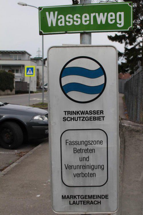 Derzeit verläuft der Radweg auf dem Wasserweg in Lauterach.