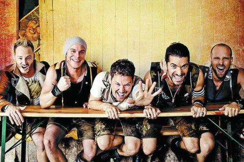 Die Jungs des voXXclub begeistern alle Altersklassen mit ihrer verrückt-bodenständigen Musik.