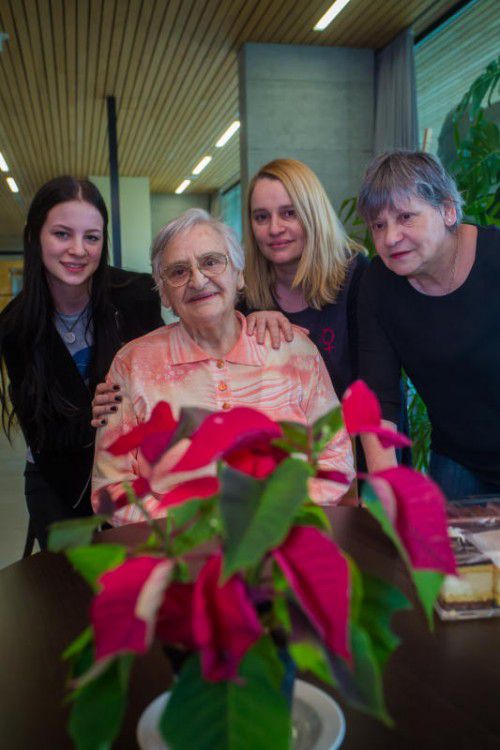 Eine Familie, vier Generationen (v.l.): Hjördis Grabherr, Maria Libiseller, Ariane und Annelies Grabherr.