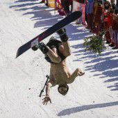 Verrückter Snowboard-Stunt