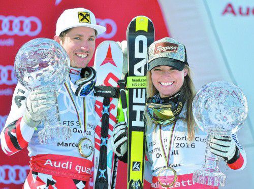 Marcel Hirscher und Lara Gut grüßen als Weltcupsieger: „Darauf habe ich mich seit drei Wochen gefreut“, jubelte der Salzburger nach der fünften großen Kristallkugel.