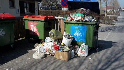 Müllstationen wie diese ärgern manchen Lustenauer, wie aus mehreren Bürgerforumsbeiträgen hervorgeht.