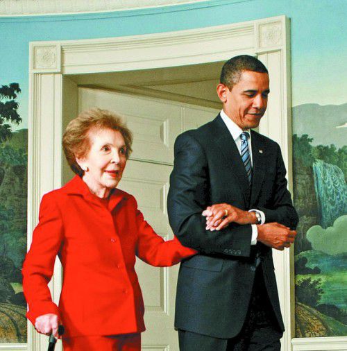 Nancy Reagan im Jahr 2009 mit US-Präsident Barack Obama.