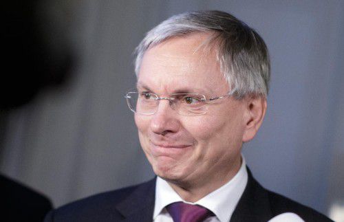 Stöger kann sich vorstellen, einen Zwölf-Stunden-Tag zu akzeptieren, wenn es eine Maximalarbeitszeit von 36 Stunden pro Woche gibt. APA